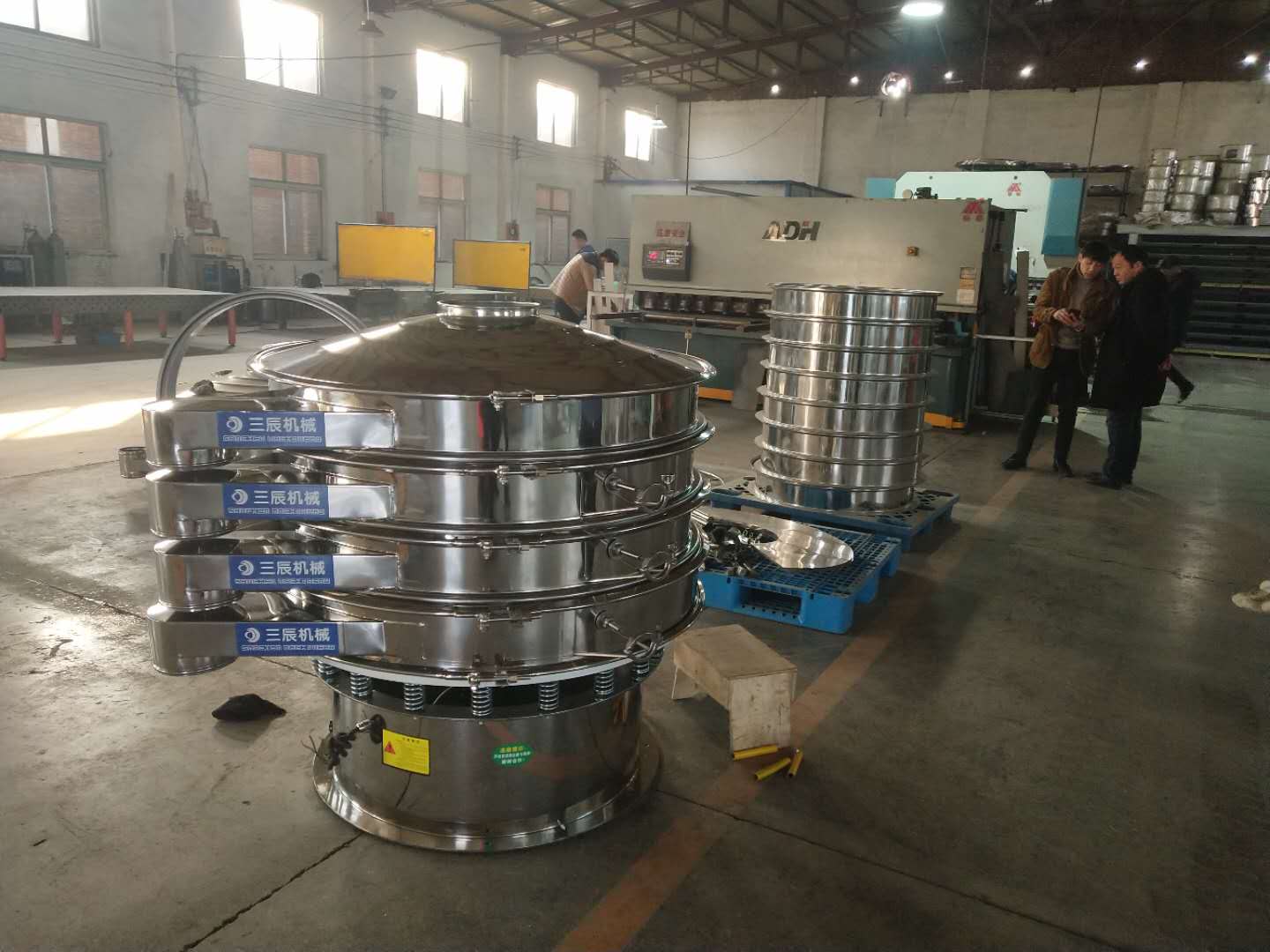 Common factors of vibrating screen blockage